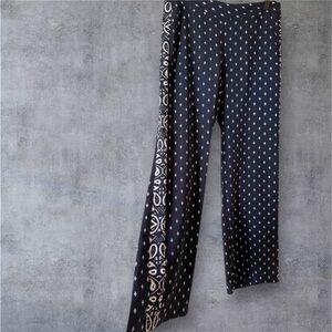 🎈Cabi Navy and White Flowy Wide Leg Pants with Pattern